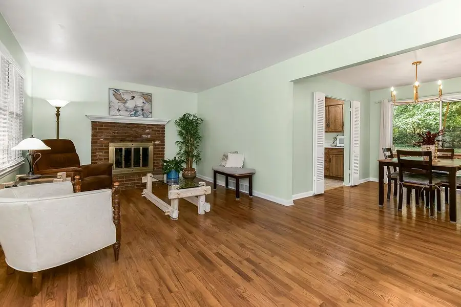 11301 E 53rd Terrace, Raytown, MO 64133 - #3