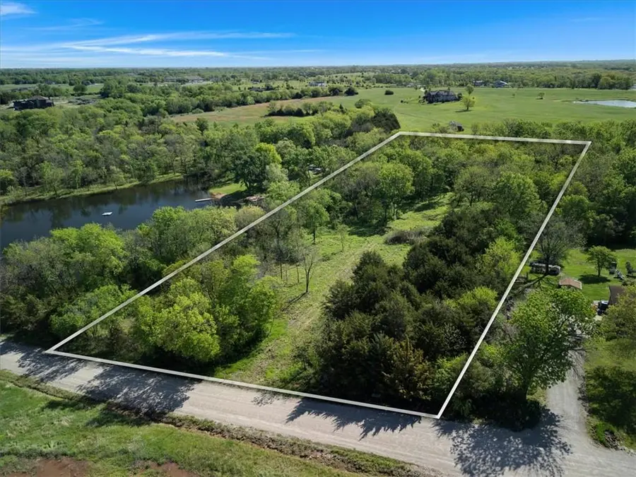 12975 S Frontier Road, Olathe, KS 66061 - #2