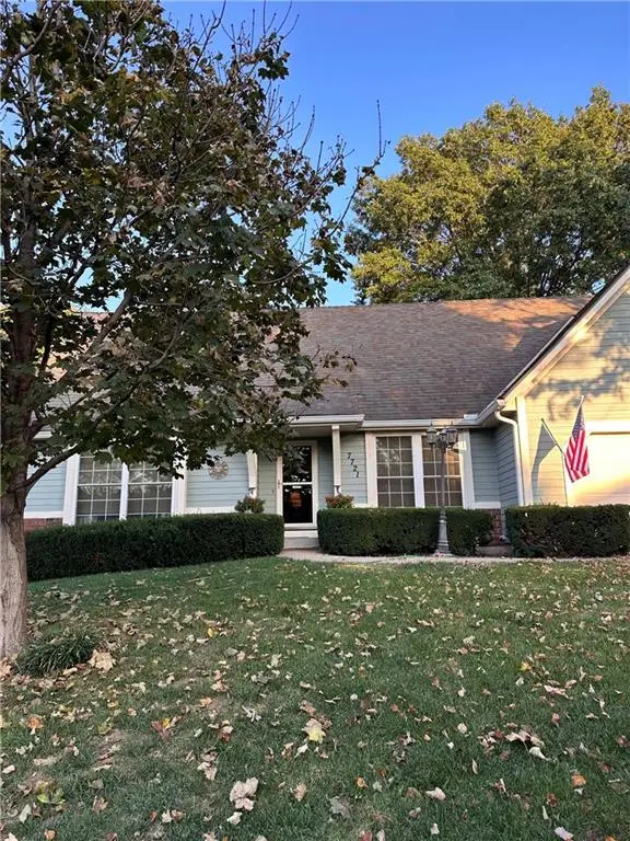 7721 Haskins Street, Lenexa, KS 66216 - #1