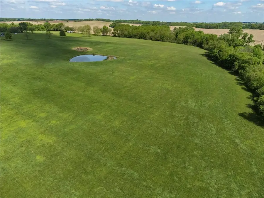 30500 E Us-24 Highway, Buckner, MO 64016 - #2