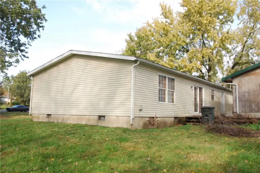1801 5th Avenue, Leavenworth, KS 66048 - #3