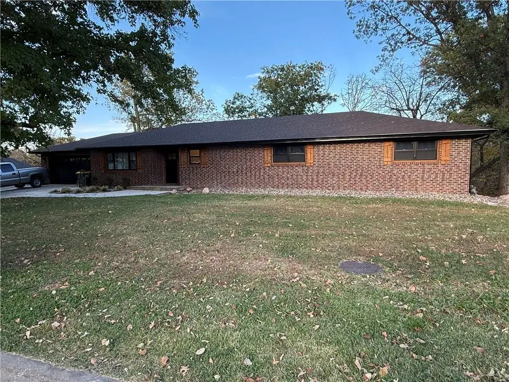 909 Bell Drive, Excelsior Springs, MO 64024 - #1