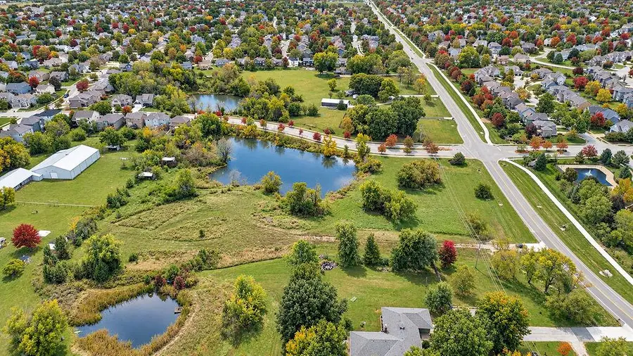 16572 S Ridgeview Road, Olathe, KS 66062 - #3