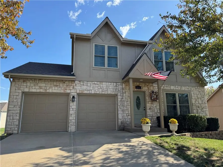 2812 Maple Farm Road, Platte City, MO 64079 - #2