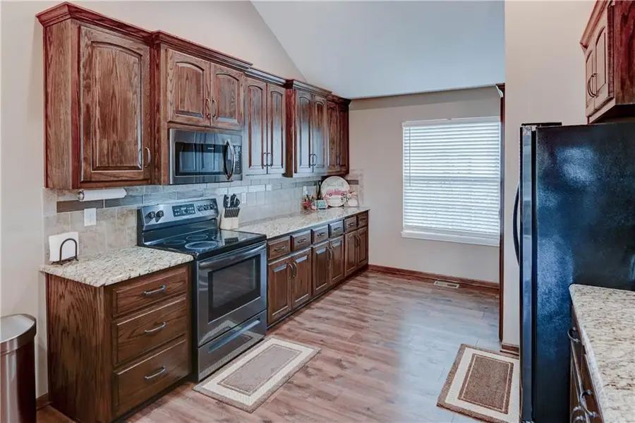 705 N Cloverdale Avenue, Independence, MO 64056 - #2