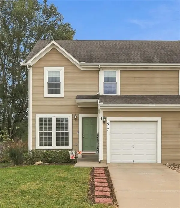 1517 S 5th E Street, Louisburg, KS 66053