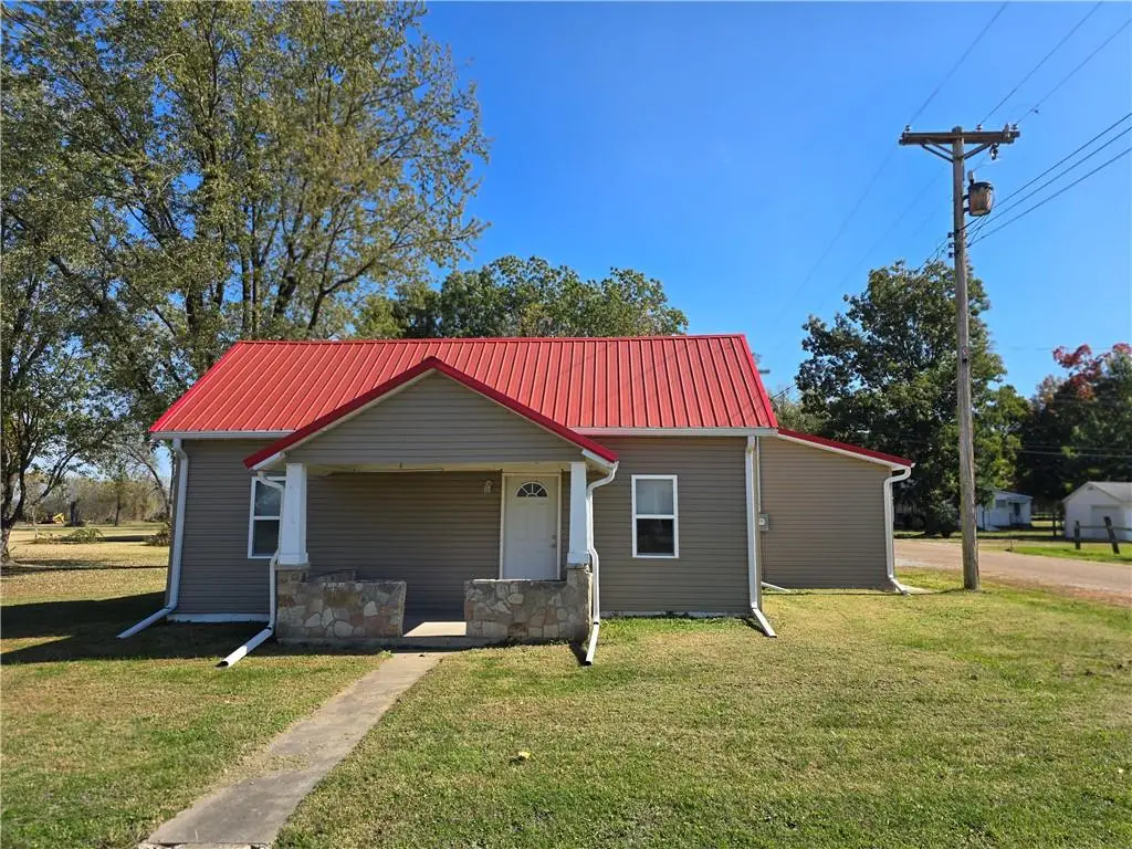300 N Main Street N, Green Ridge, MO 65332 - #1