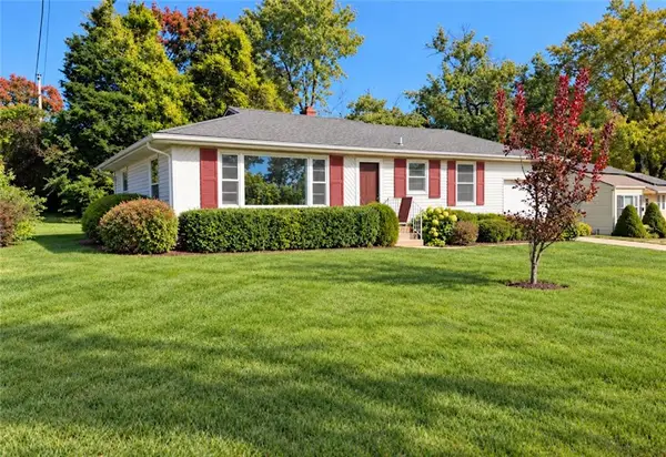 9718 E 35th Street S, Independence, MO 64052