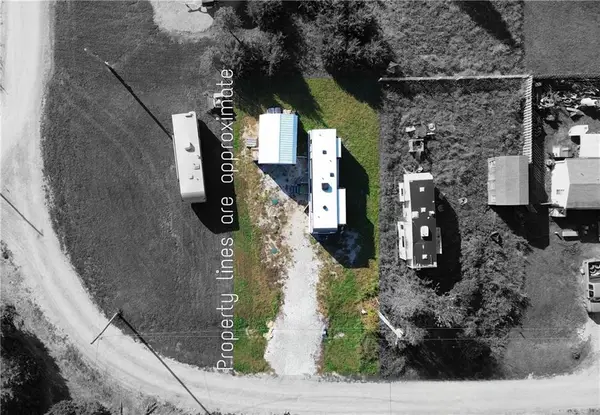 6 Greenwood Lane, Linn Valley, KS 66040