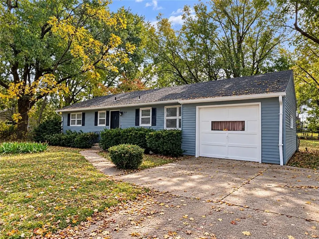 11107 E 53rd Street, Raytown, MO 64133 - #1