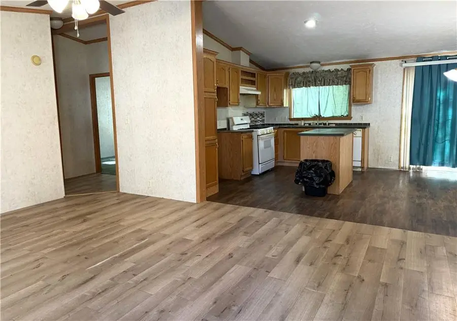 306 E 2nd Street, Carrollton, MO 64633 - #2