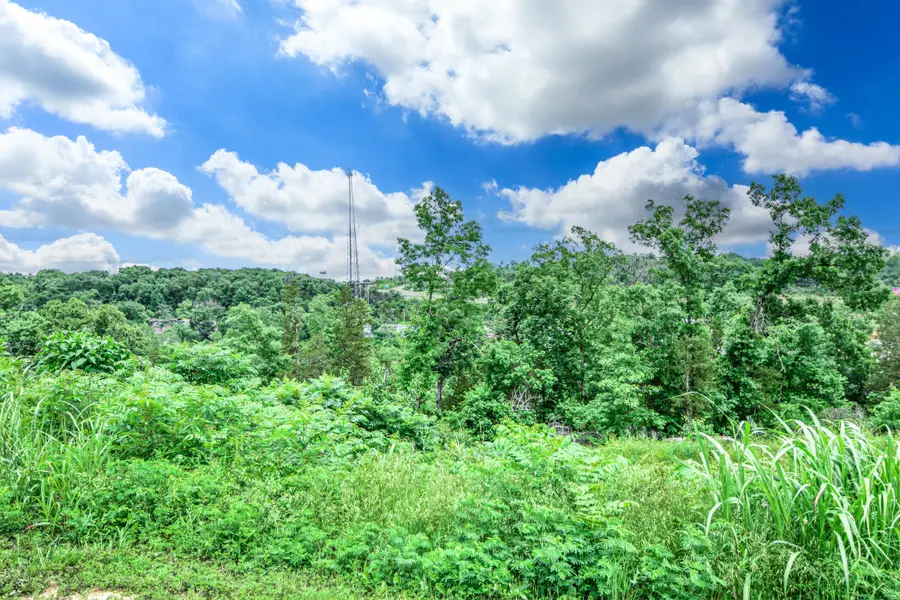 3503 Cody Dr, Jefferson City, MO 65109 - Image #2