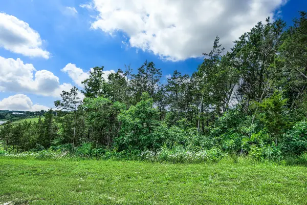 3616 Cody Dr, JEFFERSON CITY, MO 65109