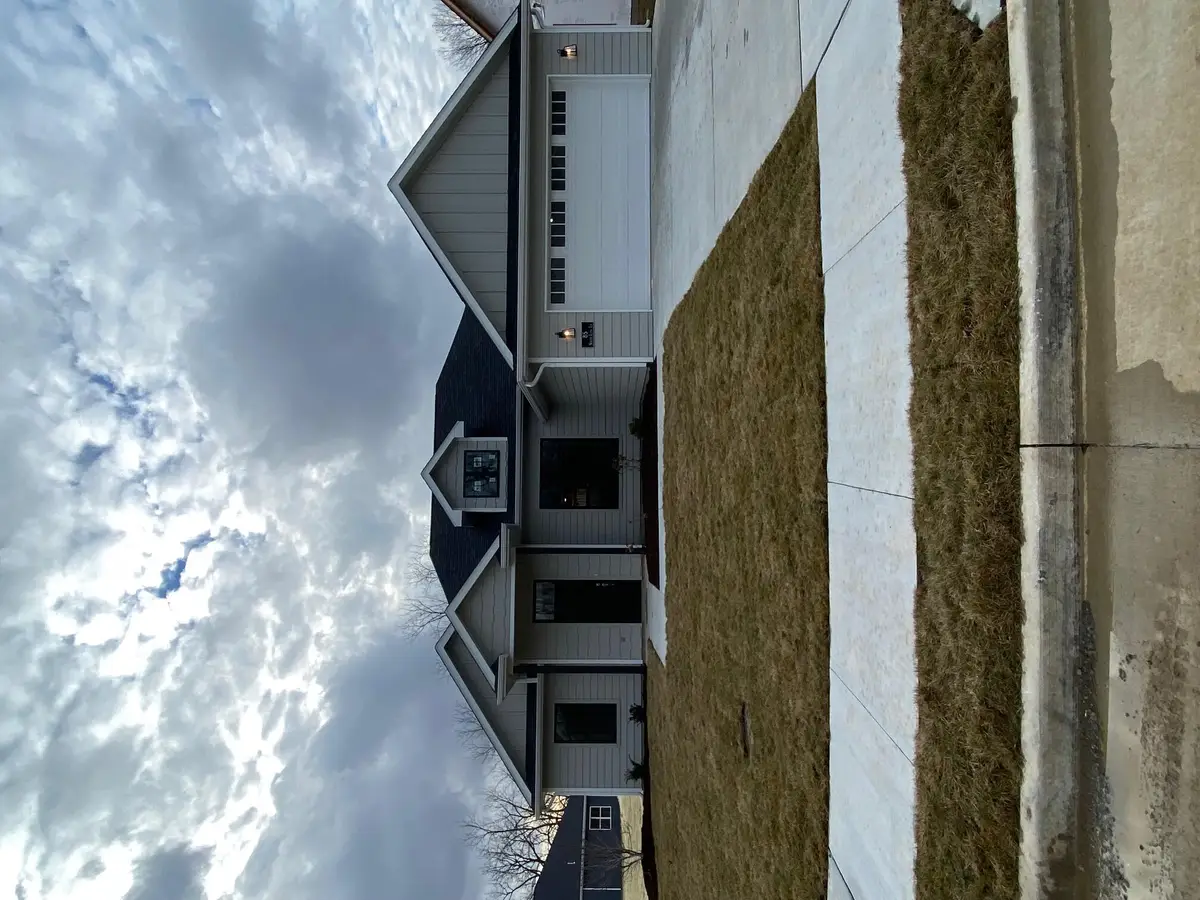 85 N Luna Ln, Columbia, MO 65201 - Image #1