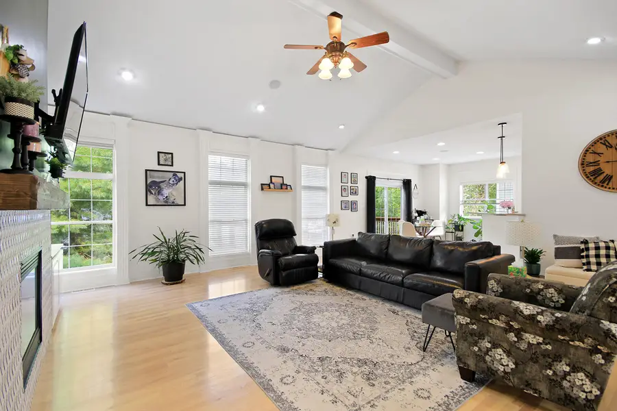 6911 Stanwood Dr, Columbia, MO 65203 - Image #2