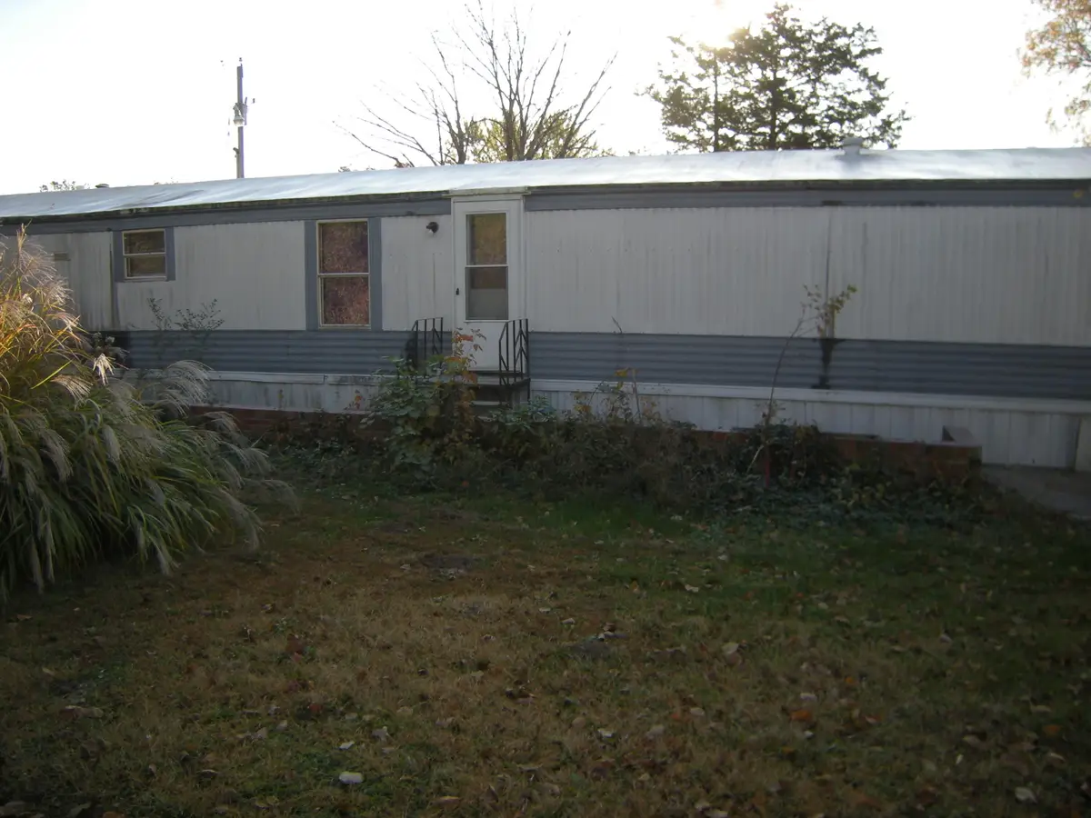 10446 N Flynt Ln, Hallsville, MO 65255 - Image #1