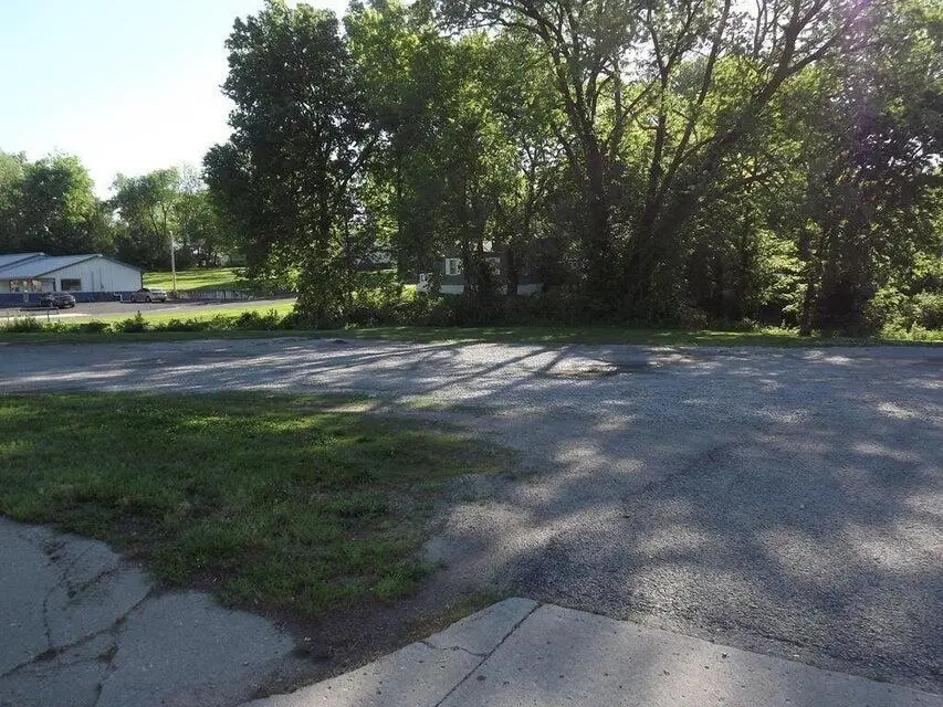 1104 S Odell Ave, Marshall, MO 65340 - Image #2