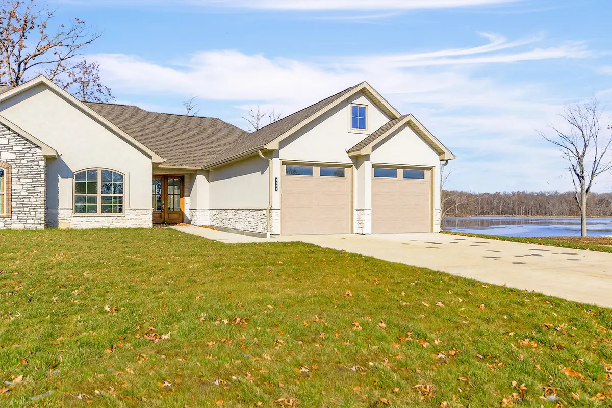 1723 Fairway Oaks Ct, Mexico, MO 65265 - Image #1