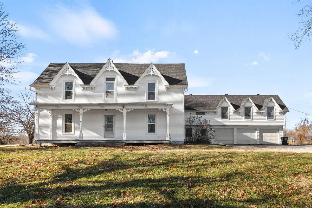 218 Leonard Ave, Fayette, MO 65248 - Image #1