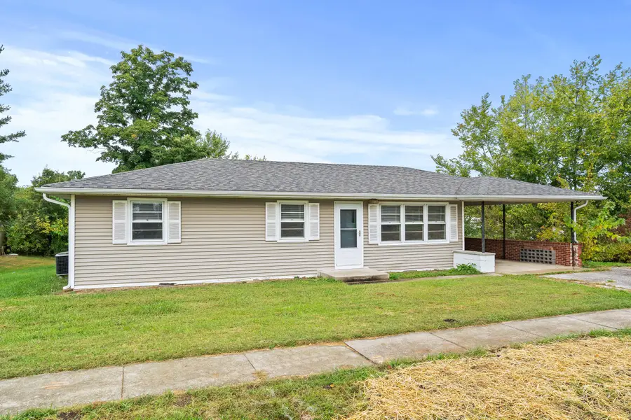 401 S Harris St, Harrisburg, MO 65256 - Image #2