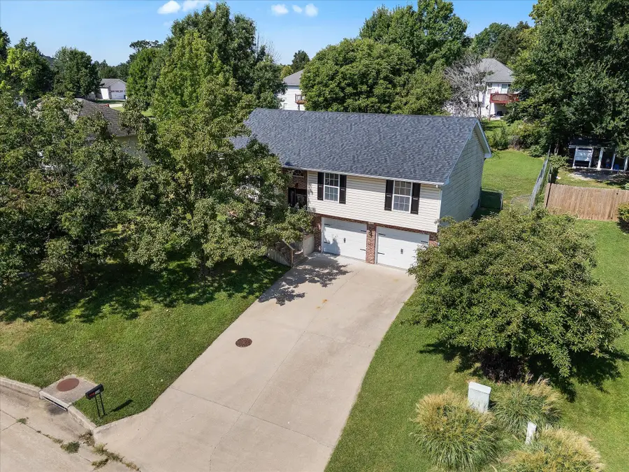 1619 S Louisville Dr, Columbia, MO 65203 - Image #3