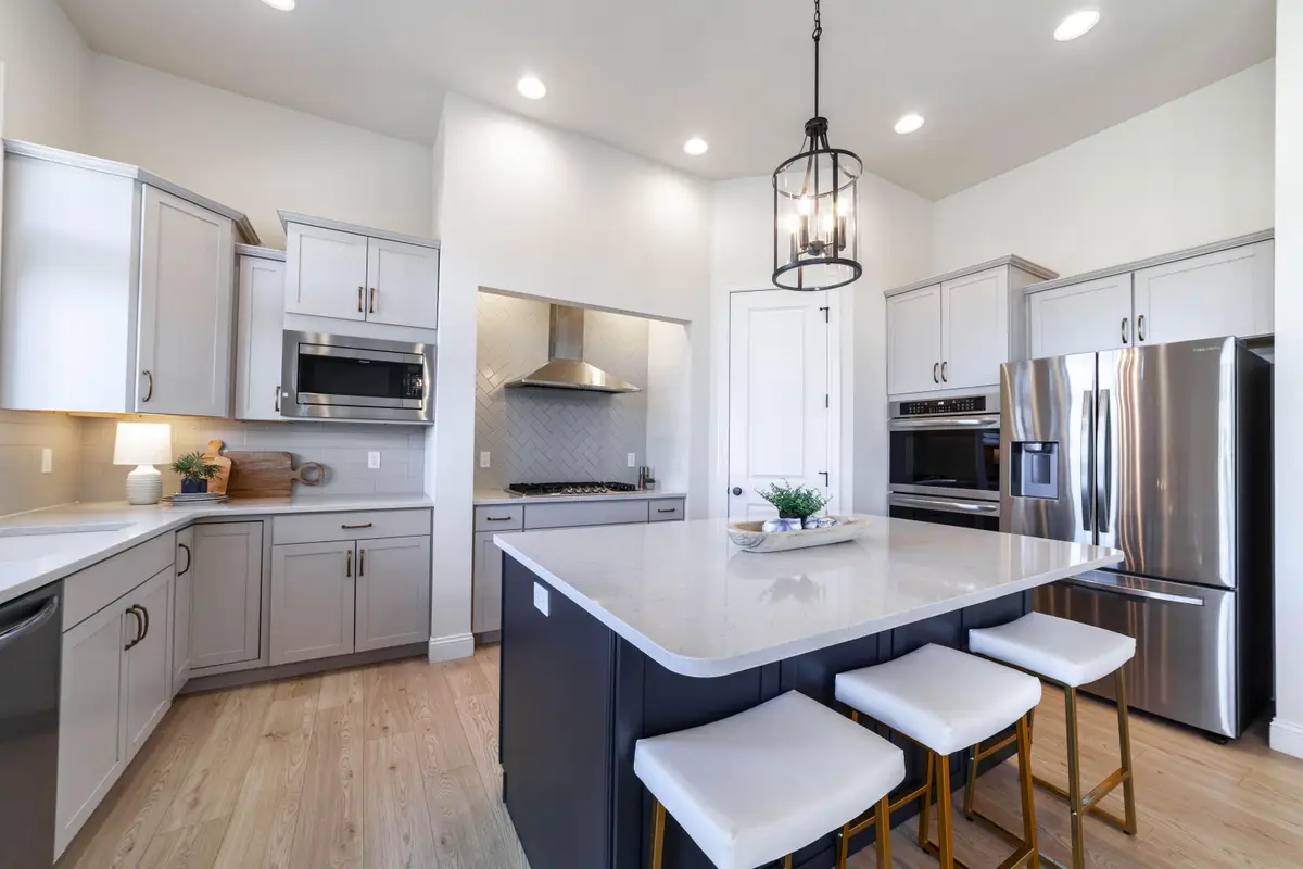 609 Tomahawk Dr, Columbia, MO 65203 - Image #1