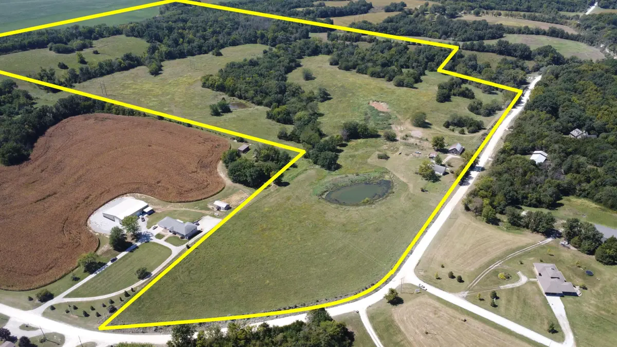 16848 Guyers Ford Dr, Boonville, MO 65233 - Image #1