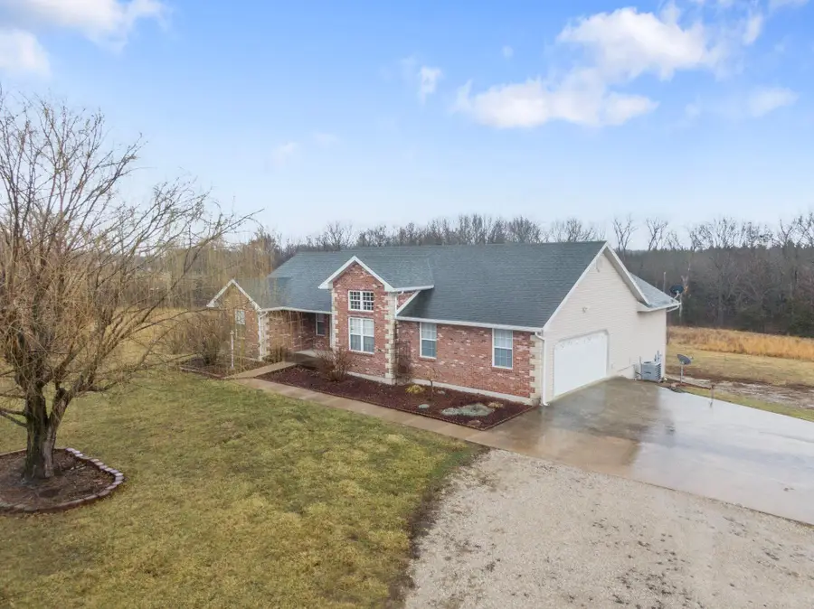 31500 Skyline Dr, California, MO 65018 - Image #3
