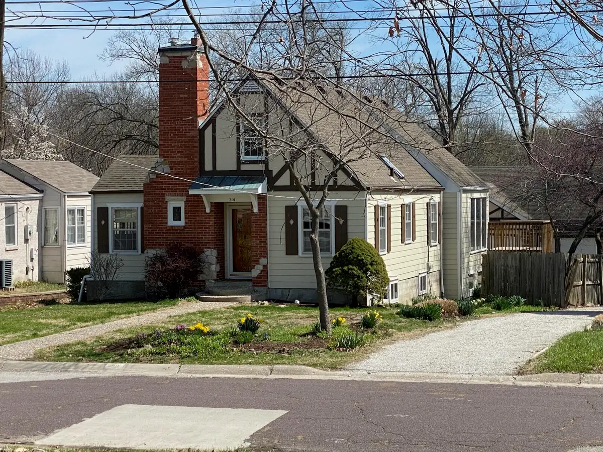 210 Anderson Ave, Columbia, MO 65203 - Image #1