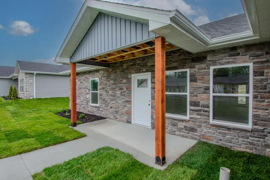 757 Vine Dr, Holts Summit, MO 65043 - Image #3