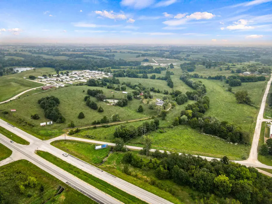 32196 Dogwood Ln, Kirksville, MO 63501 - Image #3