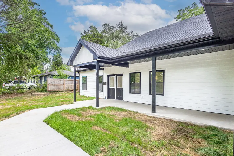 1020 Crestland Ave, Columbia, MO 65203 - Image #2
