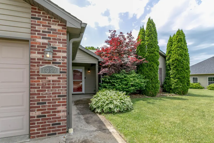 6350 Brooke Dr, Hallsville, MO 65255 - Image #2