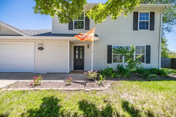 170 E Crest Ct, COLUMBIA, MO 65202