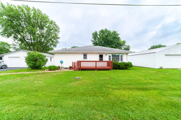412 W Stone St, STURGEON, MO 65284