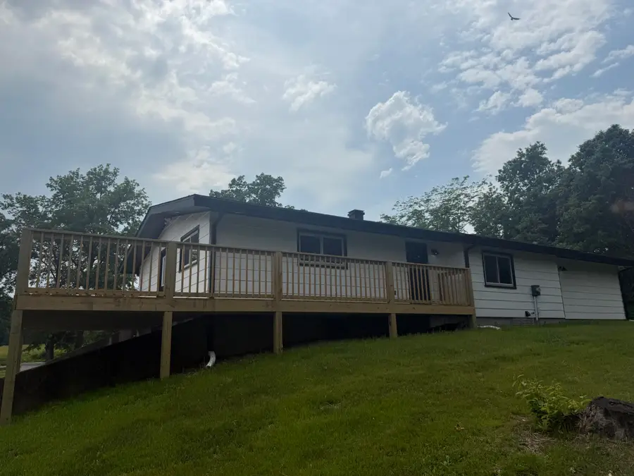 7475 E Lost Woods Ln, Centralia, MO 65240 - Image #3