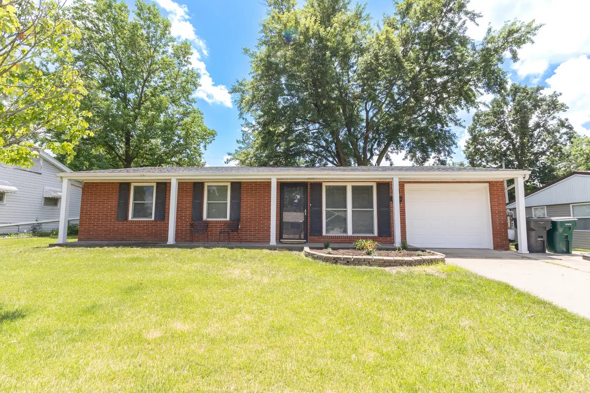 432 Longview West, Moberly, MO 65270 - #1