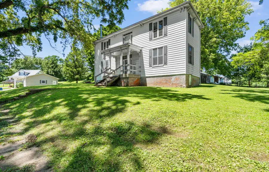 629 Saline St, Glasgow, MO 65254 - Image #2