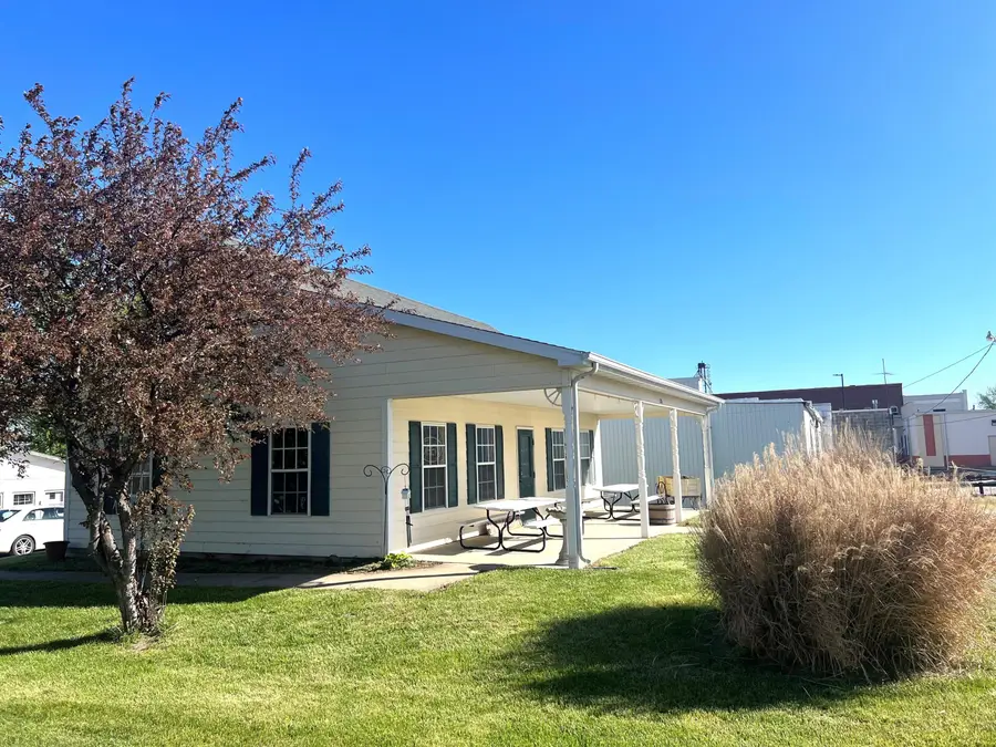 208 College St, Pilot Grove, MO 65276 - Image #3