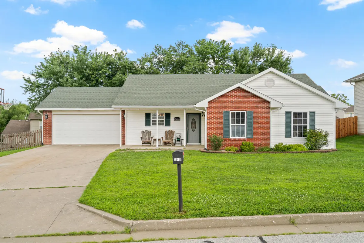 19406 Stacey Ct, Boonville, MO 65233 - Image #1