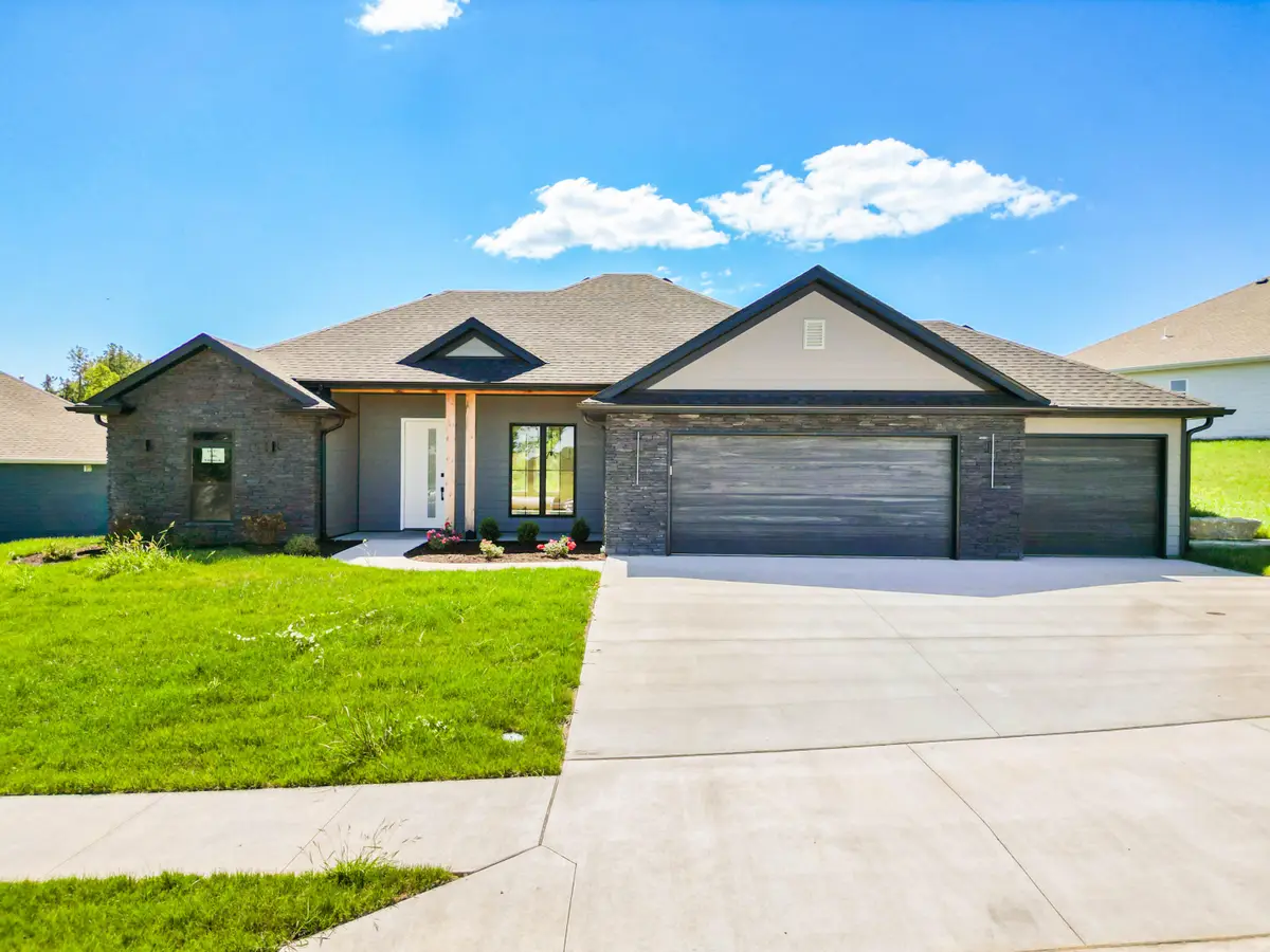 1965 N Booker Dr, Columbia, MO 65202 - Image #1