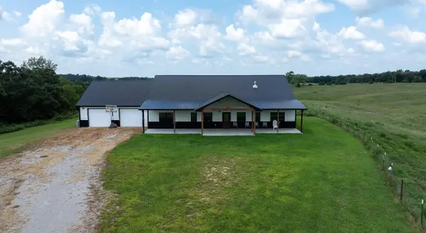 1455 State Route Bb, FAYETTE, MO 65248