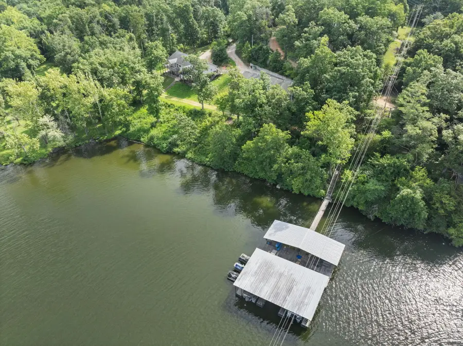 463 Lindsay Ln, Camdenton, MO 65020 - Image #2