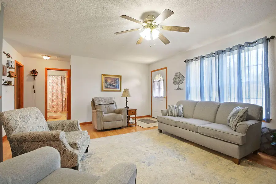 1370 Lyric Ct, Boonville, MO 65233 - Image #3