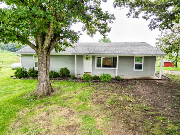 1852 Highway T, HIGBEE, MO 65257