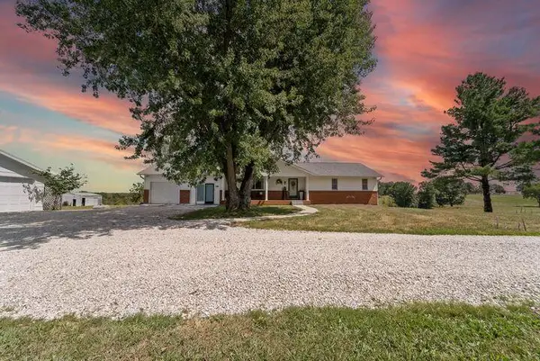 8430 County Road 349, NEW BLOOMFIELD, MO 65063