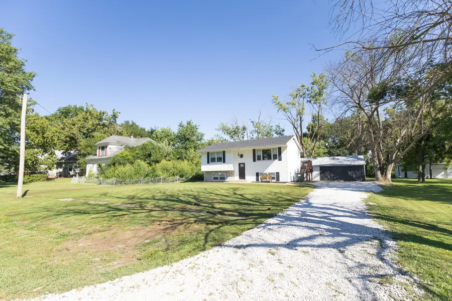 181 E Randolph St, Jacksonville, MO 65260 - Image #2