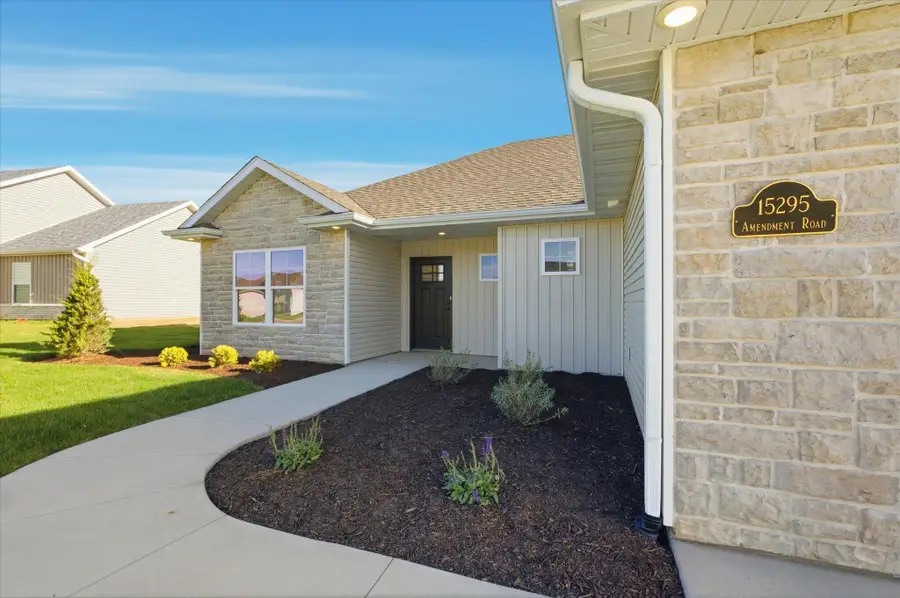 15295 Amendment Rd, Ashland, MO 65010 - Image #2