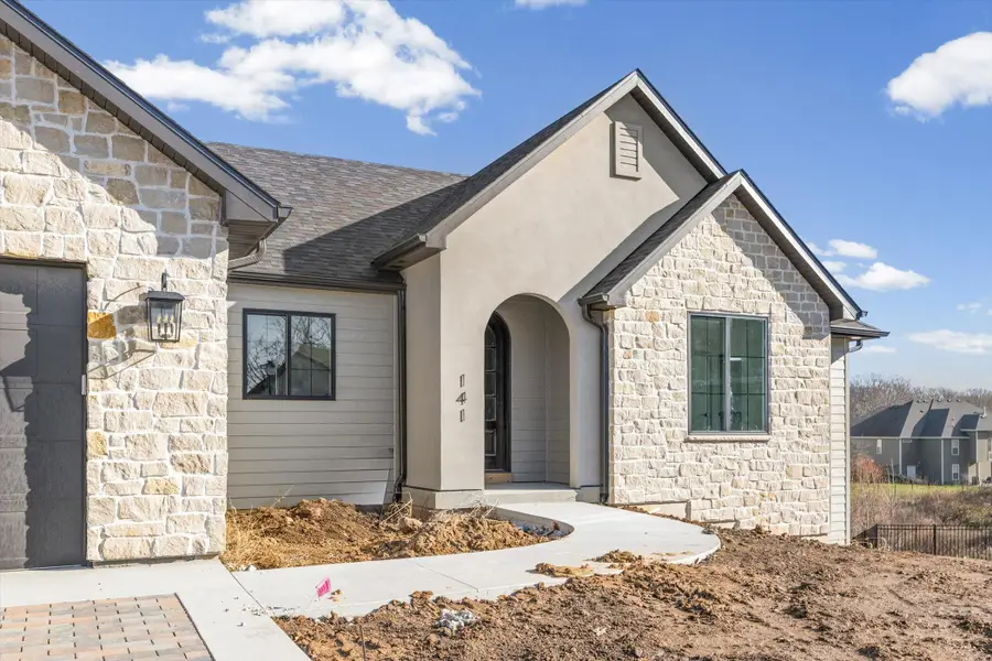 141 Donald Neil Ct, Columbia, MO 65203 - #2