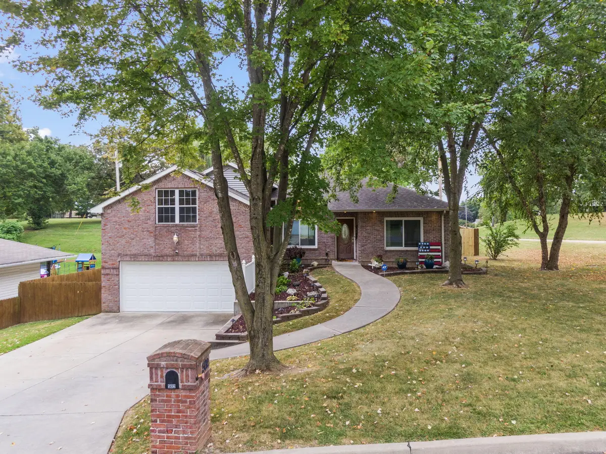 502 Krohn St, Boonville, MO 65233 - Image #1